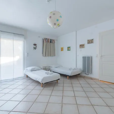 Lenerie - 800m - Wifi - Parking Holiday home Prefailles